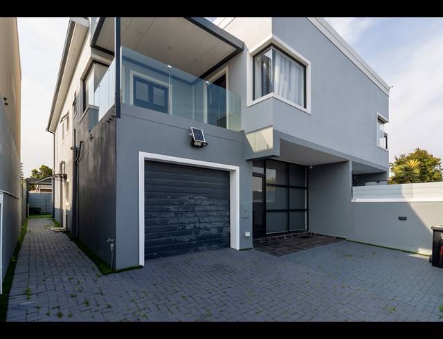 4 BEDROOM SEMI DETACHED TO LET IN PARKLANDS